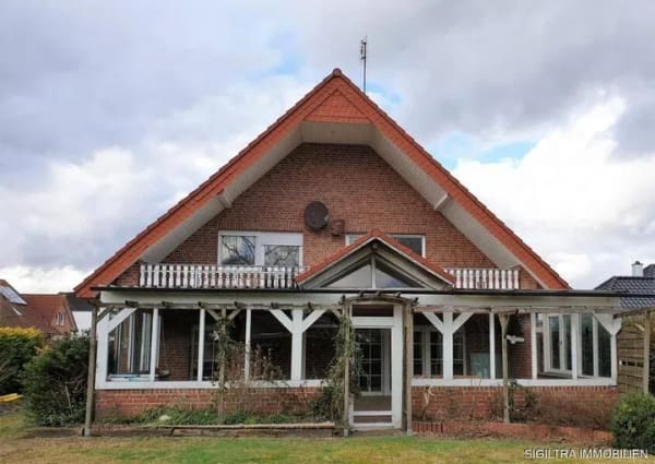 Immobilie in Lähden - Provisionsfrei! Familienglück pur- großzügiges Ein-/Zweifamilienhaus mit Wintergarten in Lähden - Bild 2