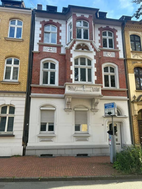 Immobilie in Lüdenscheid - Denkmalgeschütztes Mehrfamilienhaus in Lüdenscheid-Zentrum – 6 Einheiten mit Entwicklungspotenzial... - Bild 0
