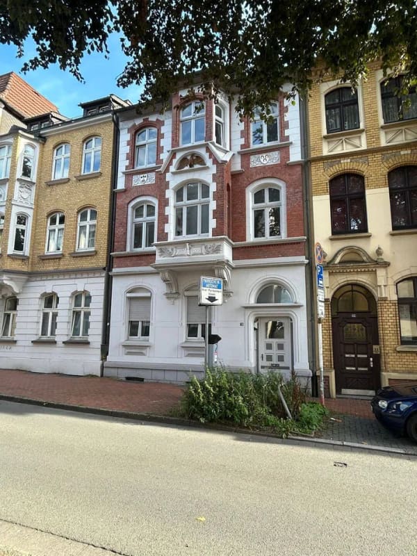 Immobilie in Lüdenscheid - Denkmalgeschütztes Mehrfamilienhaus in Lüdenscheid-Zentrum – 6 Einheiten mit Entwicklungspotenzial... - Bild 2