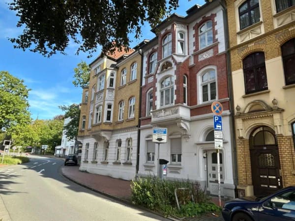 Immobilie in Lüdenscheid - Denkmalgeschütztes Mehrfamilienhaus in Lüdenscheid-Zentrum – 6 Einheiten mit Entwicklungspotenzial... - Bild 3