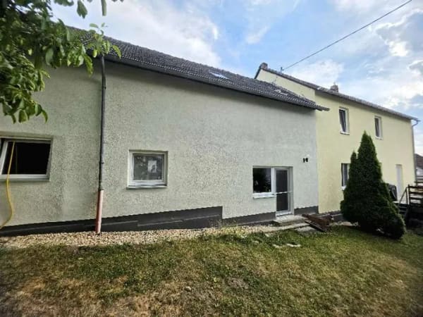 Immobilie in Dattenberg - Saniertes MFH Niedrigenergie KfW Standart 95 m² zur eigenen Nutzung mit Garten Carport Ausbau - Bild 2