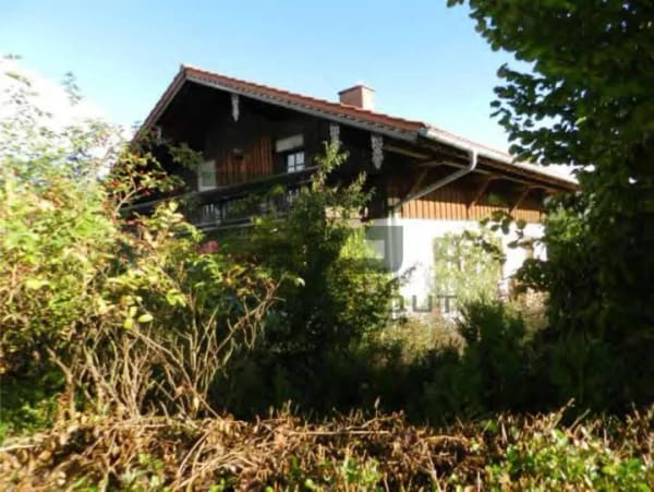 Immobilie in Altenmarkt an der Alz - Einfamilienhaus freistehend in Altenmarkt an der Alz - Bild 1