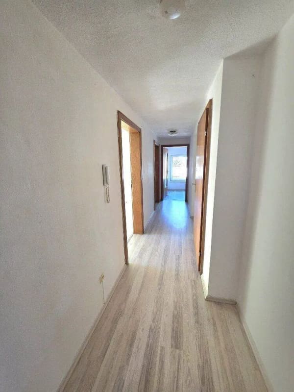 Immobilie in Kirchdorf am Inn - Ruhig gelegene 3-Zimmer-Eigentumswohnung mit Gartenanteil, Garage und Keller - Bild 1