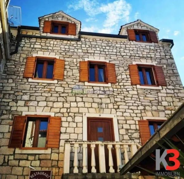 Immobilie in Reinstorf - Renoviertes Steinhaus mit 6 Wohnungen, 2. Reihe zum Meer - Bild 2