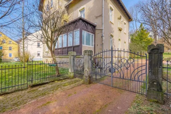 Immobilie in Gersdorf - Stilvolle Gründerzeitvilla auf großzügigem Anwesen mit Ausbaupotenzial für drei Wohnetagen - Bild 0