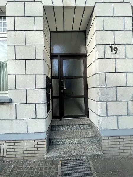 Immobilie in Bottrop - Mehrfamilienhaus im Herzen von Bottrop. Charmantes Anlageobjekt mit solider Mieterstruktur - Bild 1