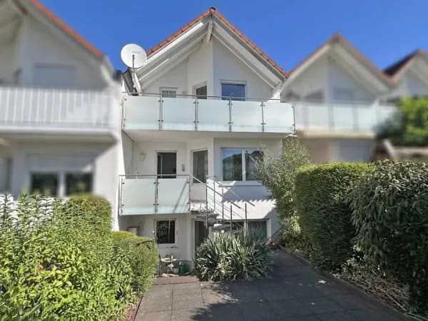 Immobilie in Michelstadt - Für alt und jung - Helles Reihenmittelhaus mit pflegeleichtem Garten - attraktive Raumaufteilung - Bild 1