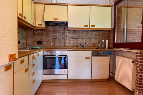 Immobilie in Ahausen - Handwerker Achtung: 5 Zimmer Maisonettewohnung + Terrassen & Garage sowie privaten Garten in Ahausen - Bild 4