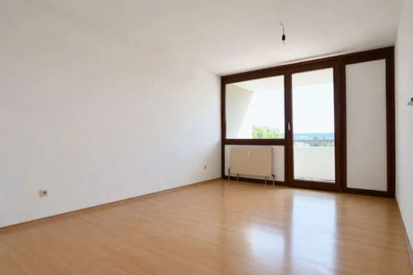 Immobilie in Konstanz - 2-Zimmer-Wohnung mit Gestaltungspotenzial in Konstanz-Fürstenberg - Bild 2
