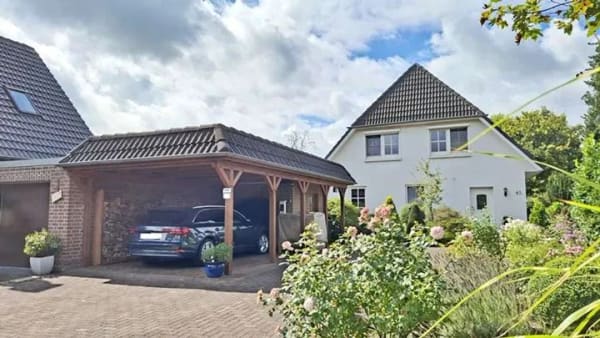 Immobilie in Grasberg - immo-schramm.de: Großzügiges Wohnhaus im Bestzustand - Bild 2