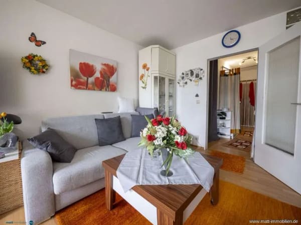 Immobilie in Radolfzell am Bodensee - Gepflegte 1-Zimmer-Eigentumswohnung mit Balkon, Aufzug und TG-Stellplatz - Bild 0