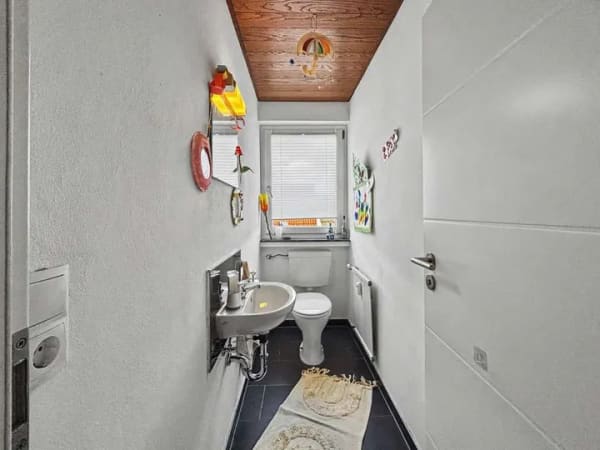 Immobilie in Marktheidenfeld - 5-Zimmer-Wohnung mit Büro im Dachgeschoss in Marktheidenfeld - Bild 3