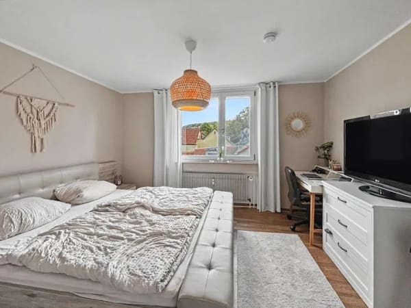 Immobilie in Marktheidenfeld - 5-Zimmer-Wohnung mit Büro im Dachgeschoss in Marktheidenfeld - Bild 4