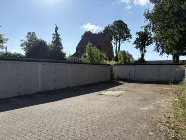 Immobilie in Lauenburg/Elbe - Stadthaus im Herzen der Lauenburger Altstadt mit Garagenhof und Elbblick - Bild 2