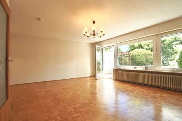 Immobilie in Kriftel - Reihenendhaus mit Garten, Garage und PKW-Stellplatz zentral gelegen in Kriftel. - Bild 2