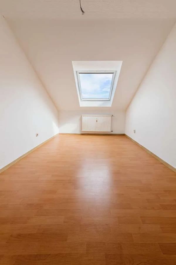 Immobilie in Mühltal - 4 % AfA | Bezugsfreie Dachgeschosswohnung mit Restnutzungsgutachten - Bild 3