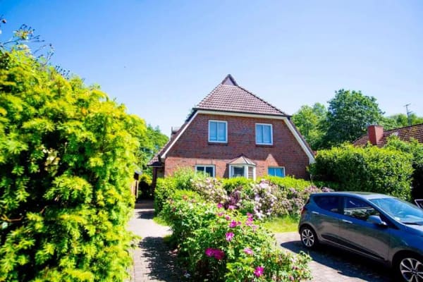 Immobilie in Witzhave - Wohnen auf zwei Ebenen - vermietete Wohnung mit Balkon in Witzhave - Bild 0