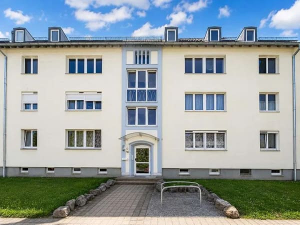 Immobilie in Bad Tölz - Familienfreundliches Wohnen: 3 oder 4 Zimmer, frisch saniert im 2. OG in Bad Tölz - Bild 0
