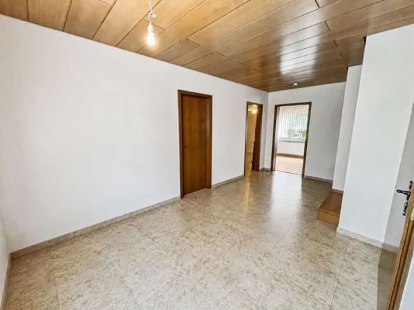 Immobilie in Ochsenfurt - Familienfreundliches Reihenmittelhaus mit zwei Gärten und Ausbaupotenzial - Bild 2