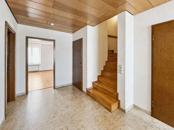 Immobilie in Ochsenfurt - Familienfreundliches Reihenmittelhaus mit zwei Gärten und Ausbaupotenzial - Bild 3