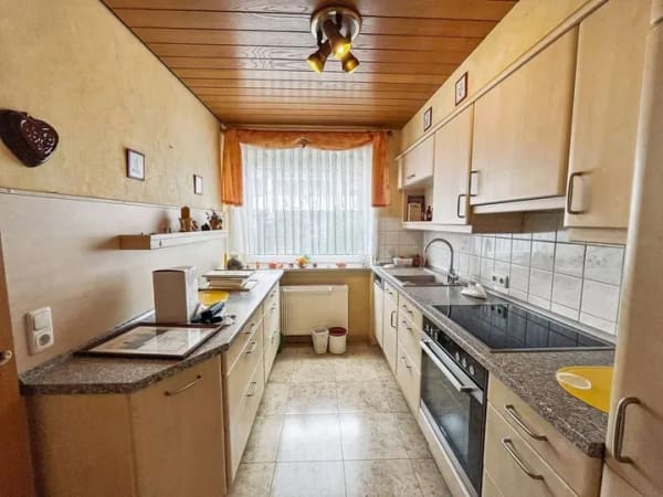 Immobilie in Ochsenfurt - Familienfreundliches Reihenmittelhaus mit zwei Gärten und Ausbaupotenzial - Bild 4