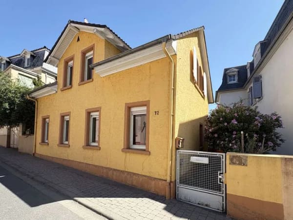 Immobilie in Oppenheim - Charmantes Einfamilienhaus mit privatem Innenhof in ruhiger Lage - Bild 1