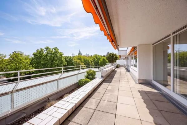 Immobilie in Haar - Außergewöhnlich großzügig – 5 Zimmer und über 50 m² Süd-Dachterrasse - Bild 1