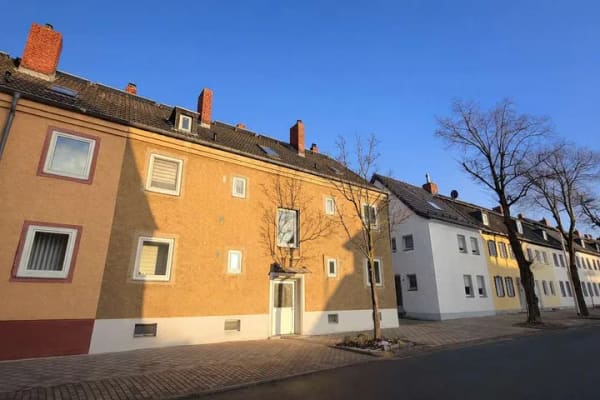 Immobilie in Düren - Über 9% Rendite! Solides Mehrfamilienhaus in Düren in begehrter Lage. Ausbaupotenzial vorhanden!  - Bild 0