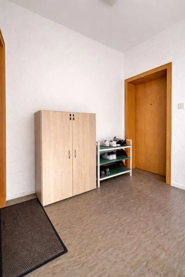 Immobilie in Düren - Über 9% Rendite! Solides Mehrfamilienhaus in Düren in begehrter Lage. Ausbaupotenzial vorhanden!  - Bild 2
