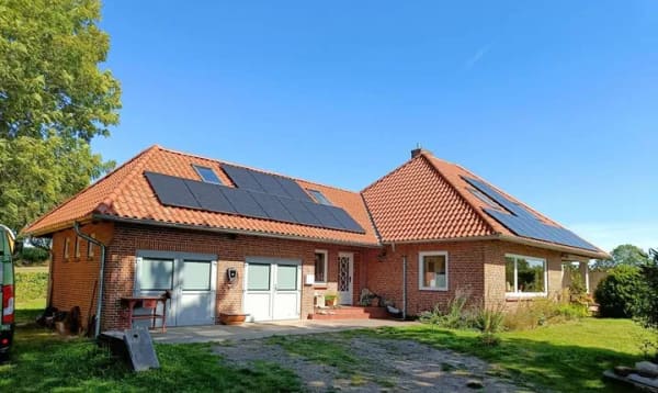 Immobilie in Blekendorf - Blick über die Wiesen nahe Ostsee und Holsteinische Schweiz - Bild 0