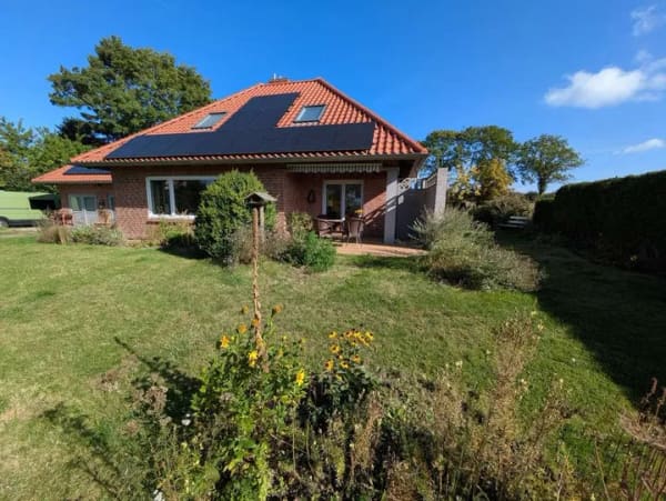 Immobilie in Blekendorf - Blick über die Wiesen nahe Ostsee und Holsteinische Schweiz - Bild 1