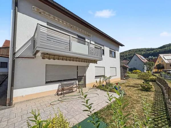 Immobilie in Schnaittach - Einfamilienhaus mit Einliegerwohnung in einem gepflegten Zustand in Osternohe - Bild 0