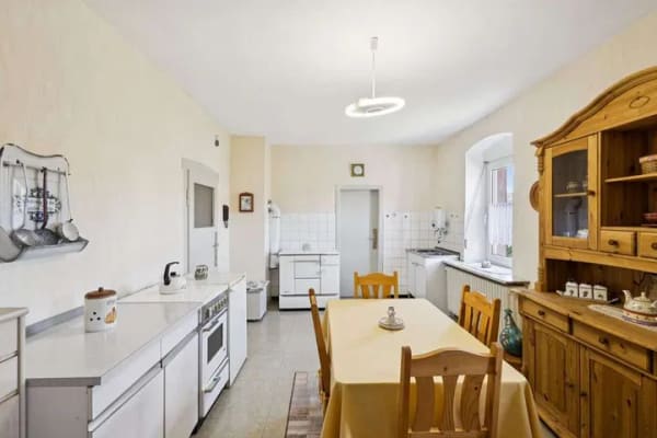 Immobilie in Heiligenmoschel - Familienidyll in Heiligenmoschel | 161 m² Wohnfläche | 1.670 m² Grundstück | 11 Zimmer - Bild 2