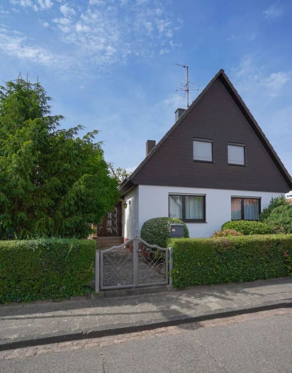 Immobilie in Kaiserslautern - Familienfreundliches Haus mit Balkon und Terrasse in Kaiserslautern Stadtzentrum - Bild 3