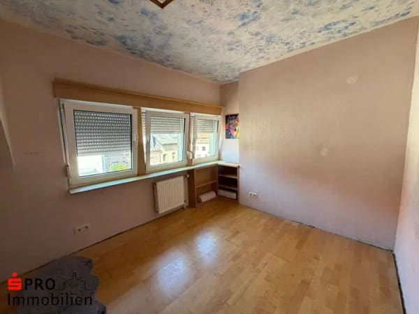 Immobilie in Püttlingen - Einfamilienhaus in zentraler Lage von Püttlingen! - Bild 4