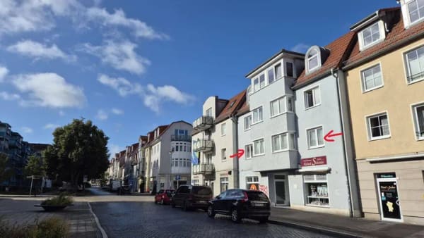 Immobilie in Pasewalk - 4-Raum-Eigentumswohnung (z.Z. Büro) mit Balkon in Citylage - Bild 1