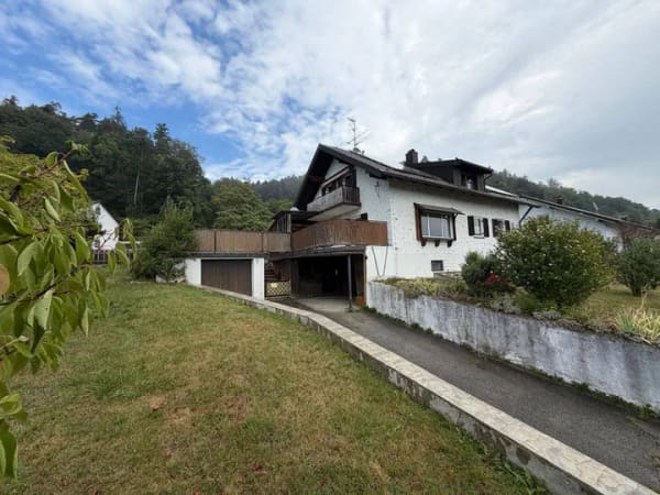 Immobilie in Julbach - Freistehendes Einfamilienhaus mit Einliegerwohnung, PV-Anlage & großem Grundstück - Bild 4