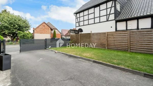 Immobilie in Ehra-Lessien - Tradition trifft Wohnkomfort: Großzügiges Familienhaus mit Einliegerwohnung und Scheune - Bild 1