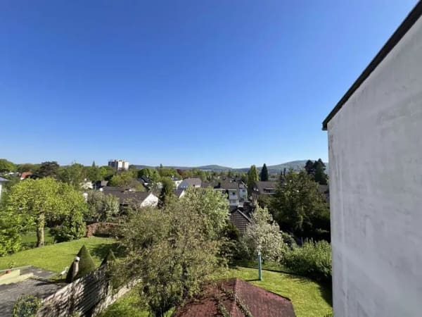 Immobilie in Bonn - Voll vermietetes Dreifamilienhaus in Muffendorf mit atemberaubendem Blick über das Siebengebirge! - Bild 3