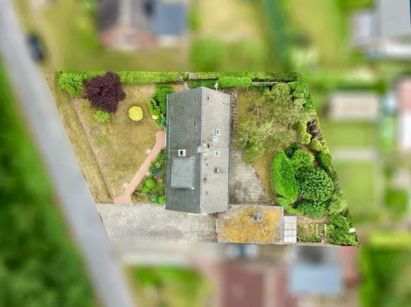 Immobilie in Lähden - Großes Haus, großer Garten, große Chancen! Einfamilienhaus in ruhiger Wohnsiedlung! - Bild 1