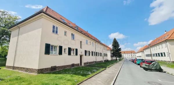 Immobilie in Taucha - **TAUCHA**2-Raumwohnung und Stellplatz in ruhiger Lage**Loggia**Tageslichtbad**WE ist vermietet** - Bild 1