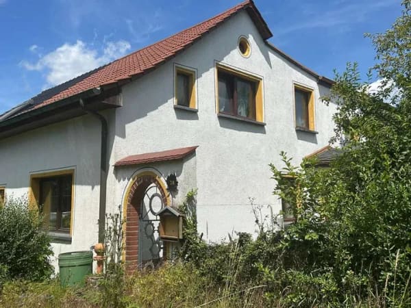 Immobilie in Grimma - Großzügiges EFH mit 1.176 m² Grundstück, Scheune, Garage und Sanierungspotenzial - Bild 0