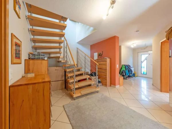 Immobilie in Mauer - Hausgefühl auf drei Ebenen - Exklusiv Wohnen mit Garten, Dachterrasse und Panoramablick in Mauer - Bild 4