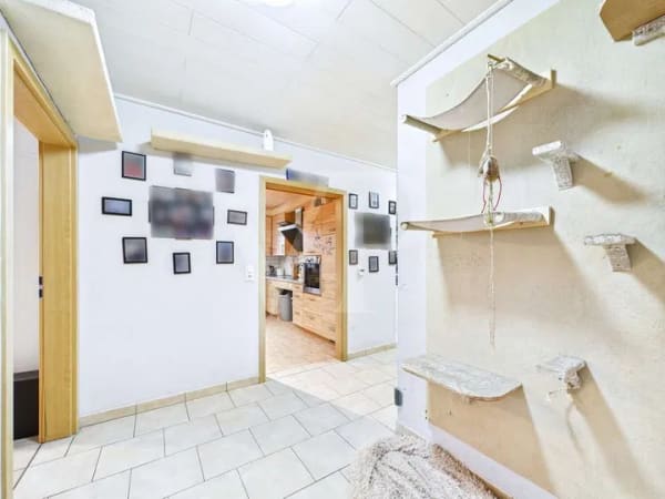 Immobilie in Rechtsupweg - Wohnen, vermieten, genießen – vielseitige Immobilie mit Pool, Sauna und drei Wohneinheiten - Bild 3