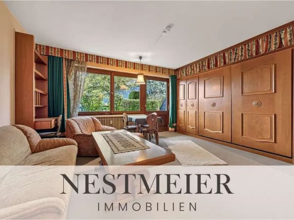 Immobilie in Grassau - Kompaktes Zuhause mit Potenzial und privater Terrasse in Grassau - Bild 0