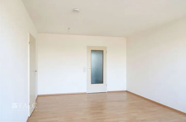 Immobilie in Aldingen - 2-Zimmer-Wohnung mit Weitblick und Aufzug in Aldingen - Bild 3