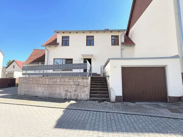 Immobilie in Lutherstadt Eisleben - Ideales Einfamilienhaus für Paare/ kleine Familien - Bild 0