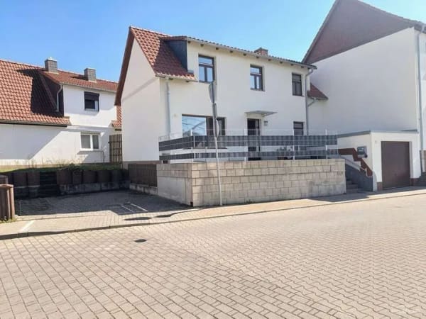 Immobilie in Lutherstadt Eisleben - Ideales Einfamilienhaus für Paare/ kleine Familien - Bild 2