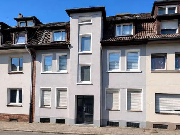 Immobilie in Osnabrück - Dreifamilienhaus mit Entwicklungspotenzial in citynaher Lage - Bild 0