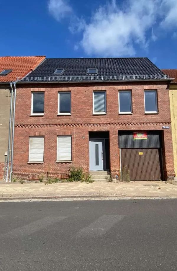 Immobilie in Malchin - Entwicklungsobjekt mit Innenhof, Garage und Werkstatt - Bild 0